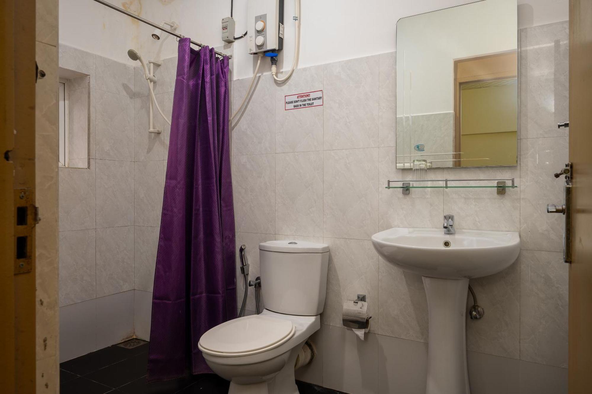 Hotel Oviya Vavuniya Luaran gambar
