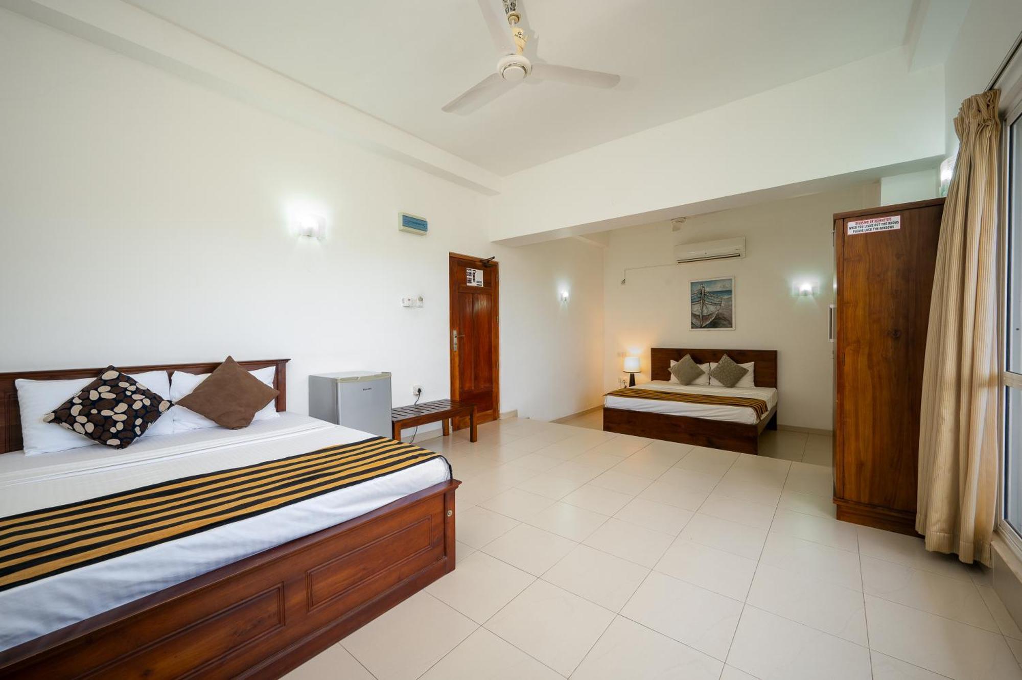 Hotel Oviya Vavuniya Luaran gambar