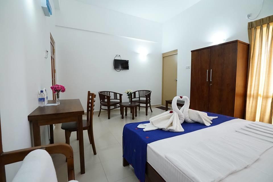 Hotel Oviya Vavuniya Luaran gambar