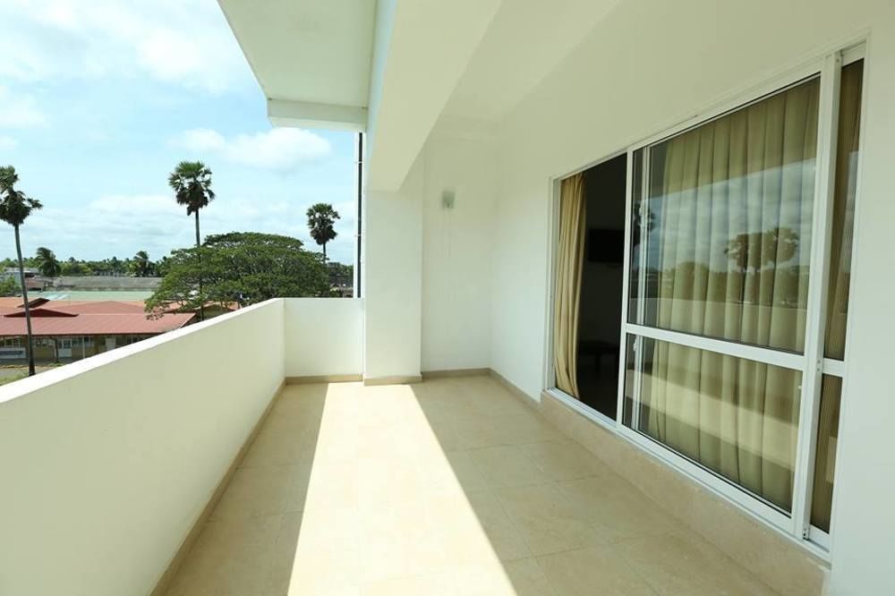 Hotel Oviya Vavuniya Luaran gambar